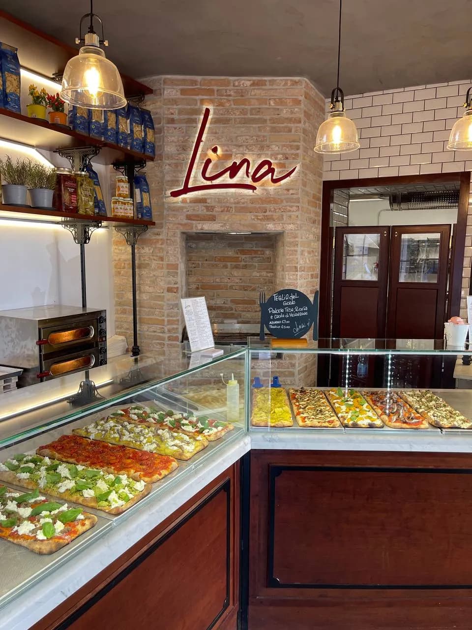 Lina Pizza in Teglia